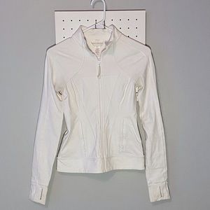 Lululemon Ivivva (kids) white jacket, size kids 12